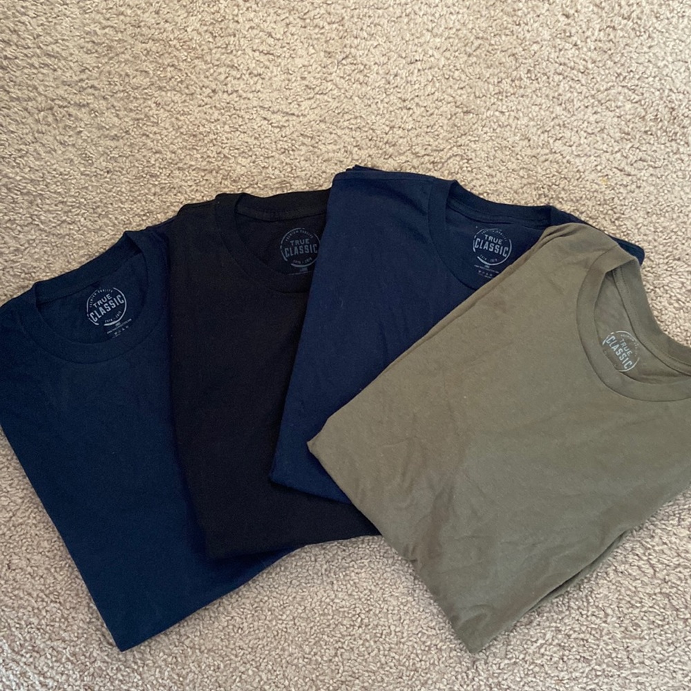 Set of 4 True Classic T-Shirts Size L